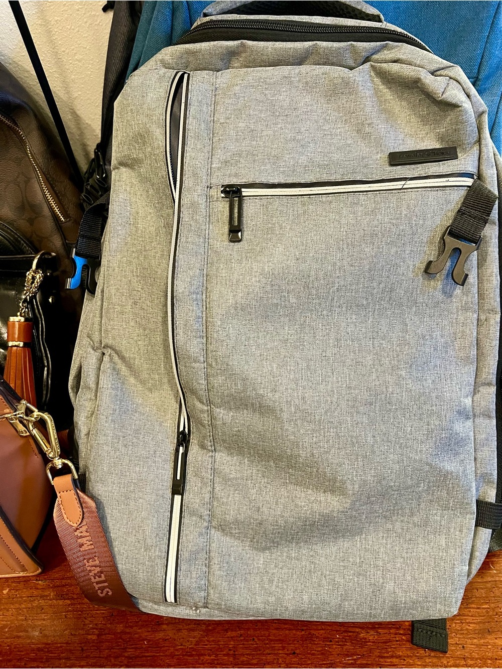Men's Grey travel Backpack - Lightweight Daily Carry